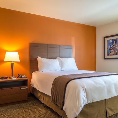 My Place Hotel-Jamestown, Nd Экстерьер фото
