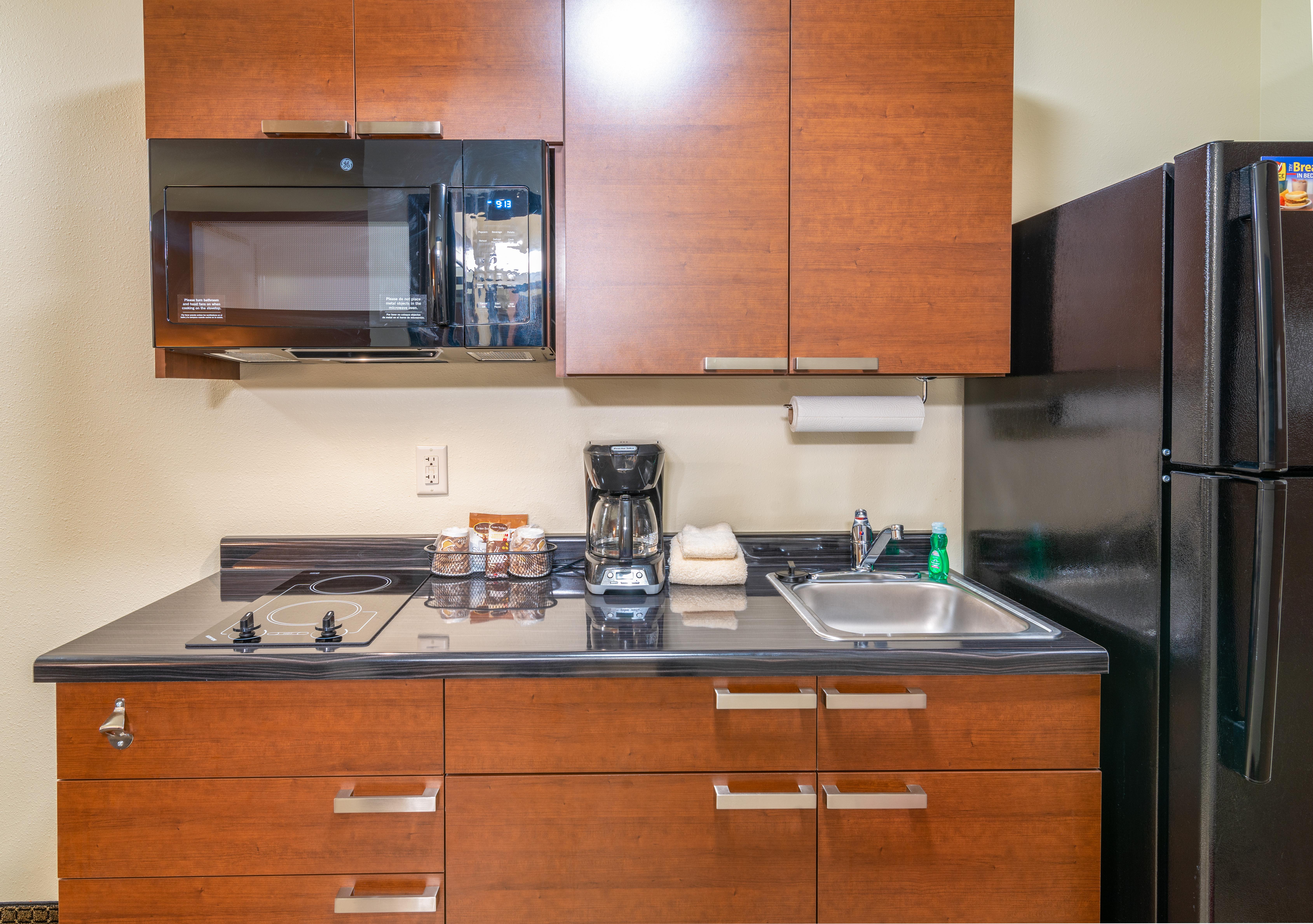 My Place Hotel-Jamestown, Nd Экстерьер фото