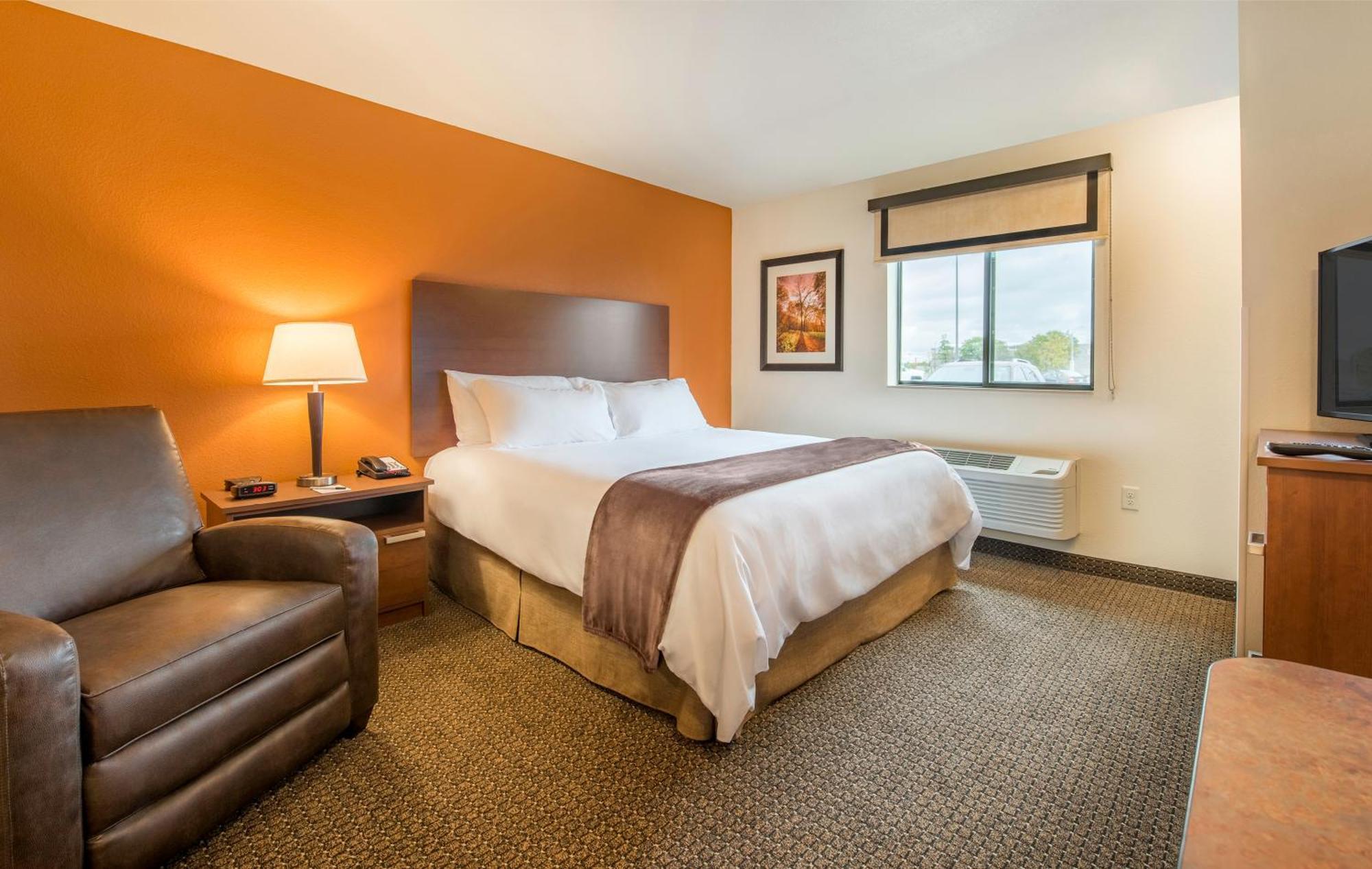 My Place Hotel-Jamestown, Nd Экстерьер фото