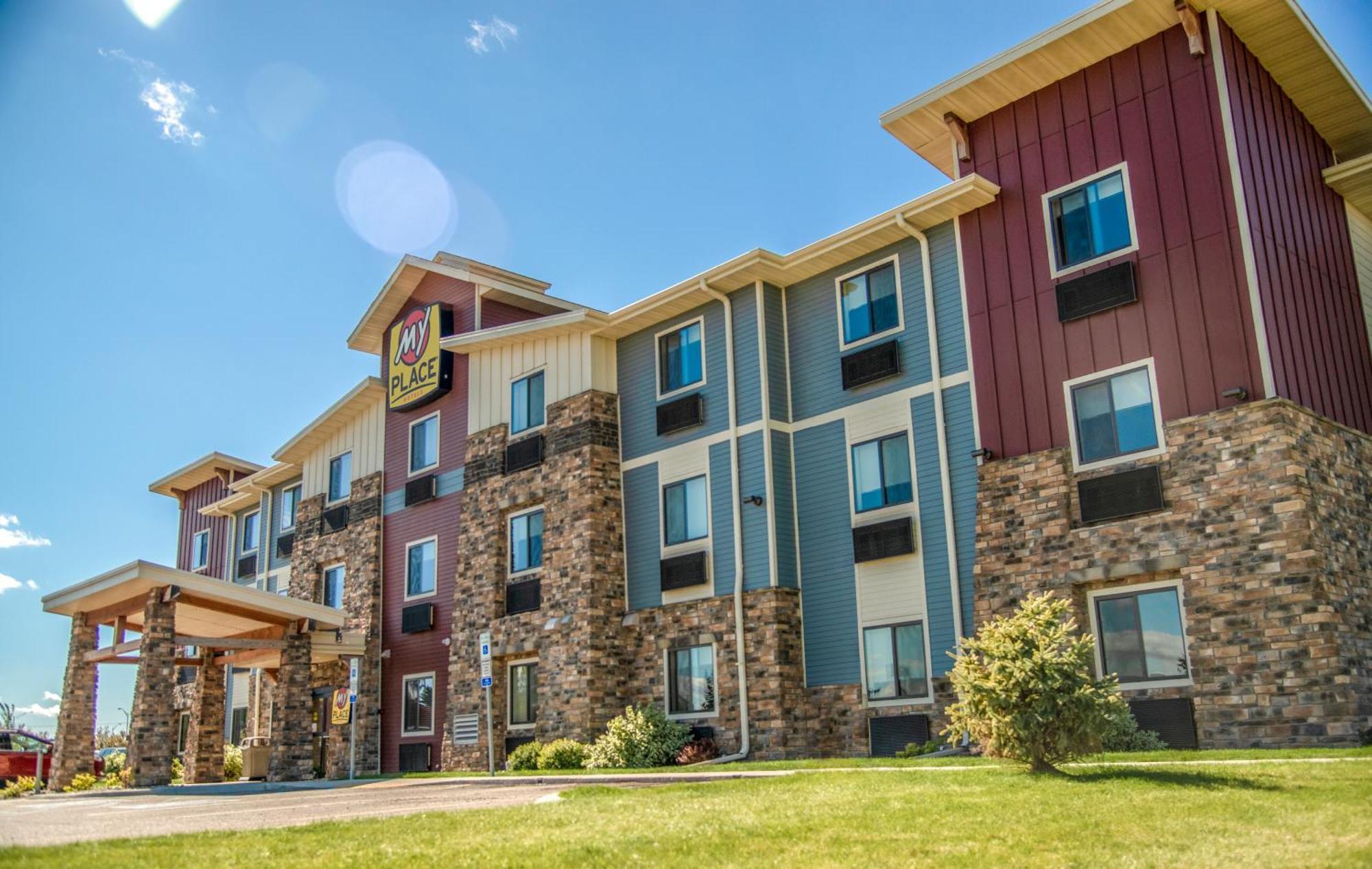 My Place Hotel-Jamestown, Nd Экстерьер фото